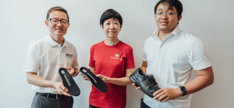 Smart insoles prevent workplace accidents